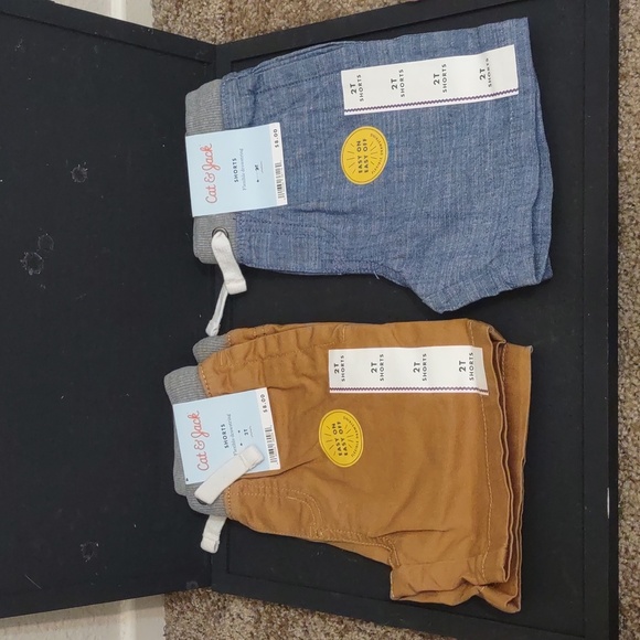 NWT CAT AND JACK 2T 1 SHIRT 3 SHORTS GREEN CORAL BLUE AND BROWN. - Picture 4 of 7